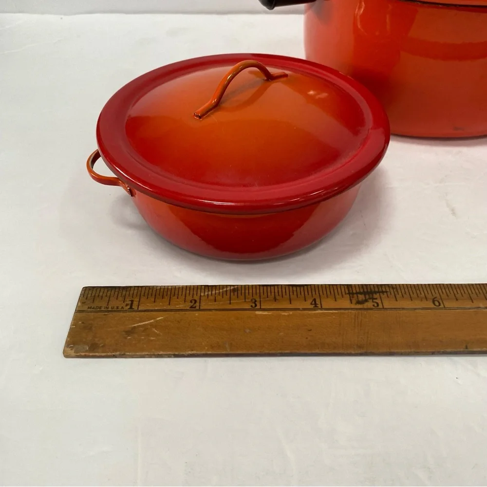 Lot of 3 Small Orange Enamel Pots and Lids Bakeware Iron Metal with Handles